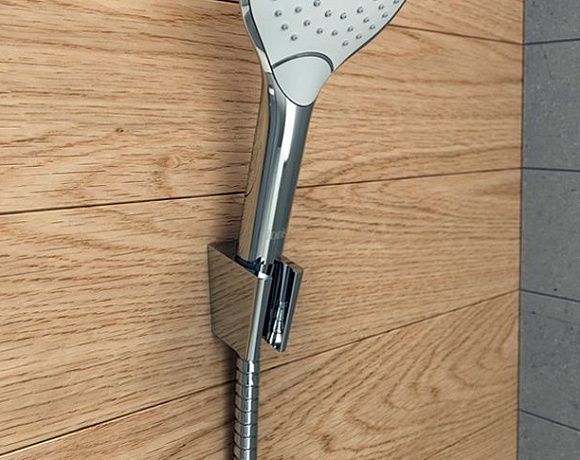 Сантехника IDDIS Shower Holder. Фото в интерьере